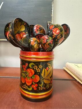 VTG USSR Russian Khokhloma Hand Painted Wood Spoon Holder Vase & 6 Spoons